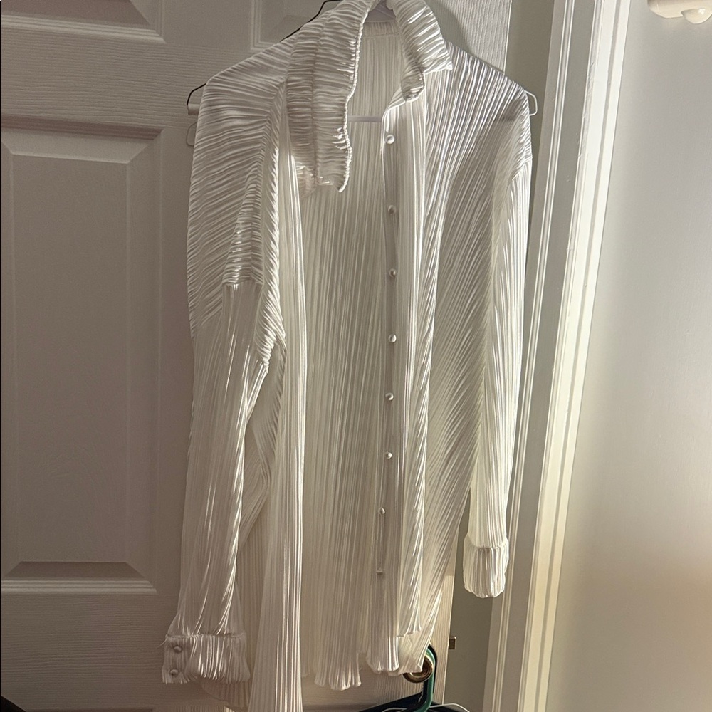 Commense Elegant White Pleated Top